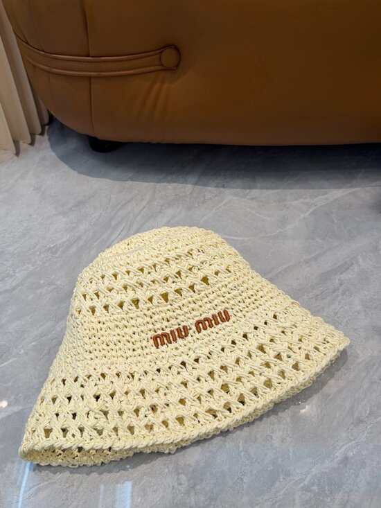 Miu Miu Crochet Bucket Hat ✨ main image 4